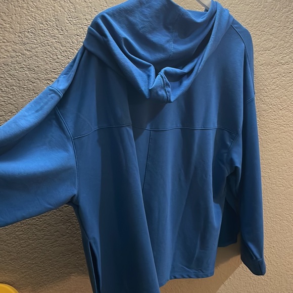 Nike Women's Yoga Dri-FIT Fleece Hoodie - Picture 2 of 10